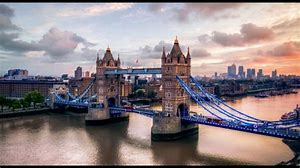 LONDON BRIDGE BY NIGHT